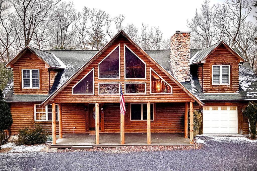 Basye One Of A Kind Rustic Log Cabin Near Bryce Resort - Large Game Room - Fire Pit - Large Deck - Bbq מראה חיצוני תמונה