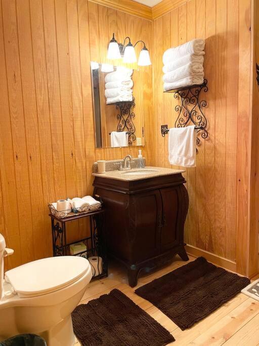 Basye One Of A Kind Rustic Log Cabin Near Bryce Resort - Large Game Room - Fire Pit - Large Deck - Bbq מראה חיצוני תמונה